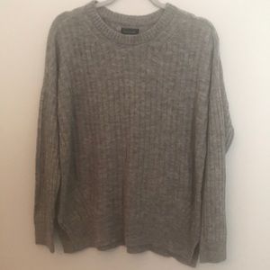 Abercrombie- Grey soft sweater